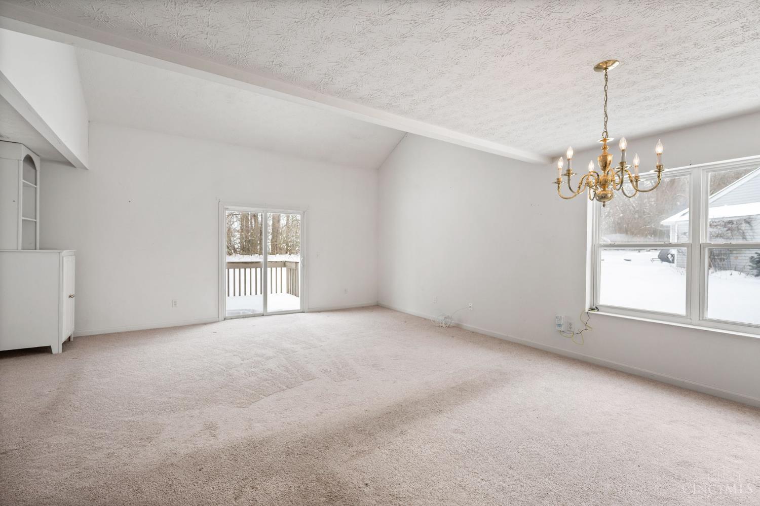 854 Round Hill Court