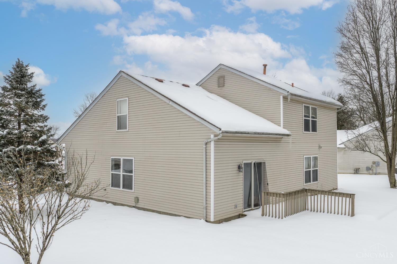 854 Round Hill Court