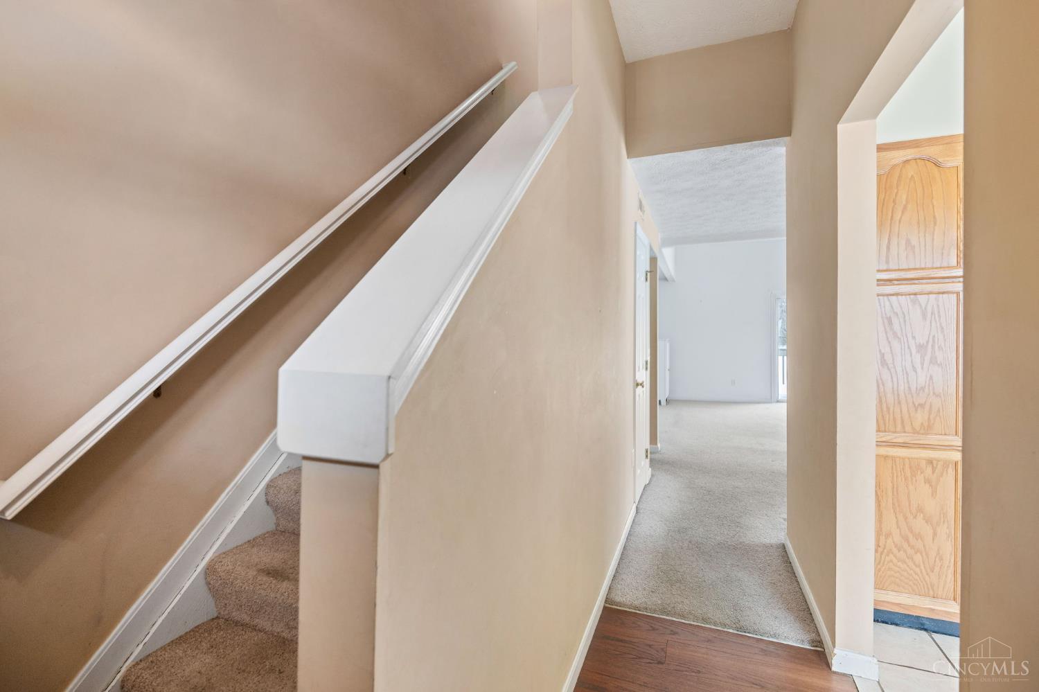 854 Round Hill Court