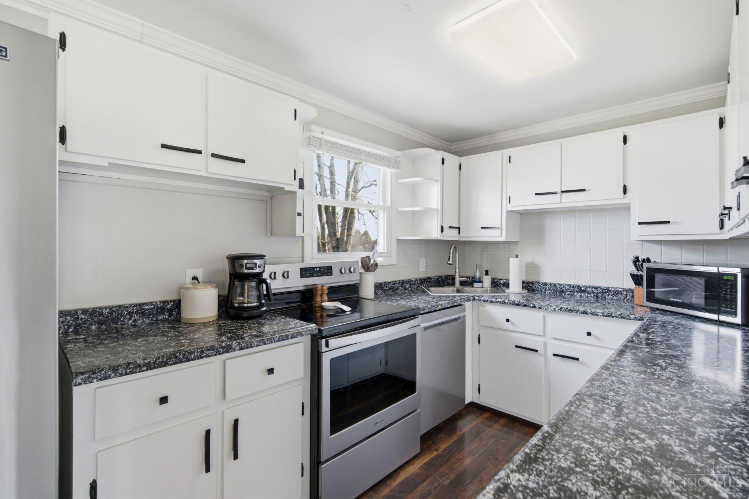15 Sunny Lane