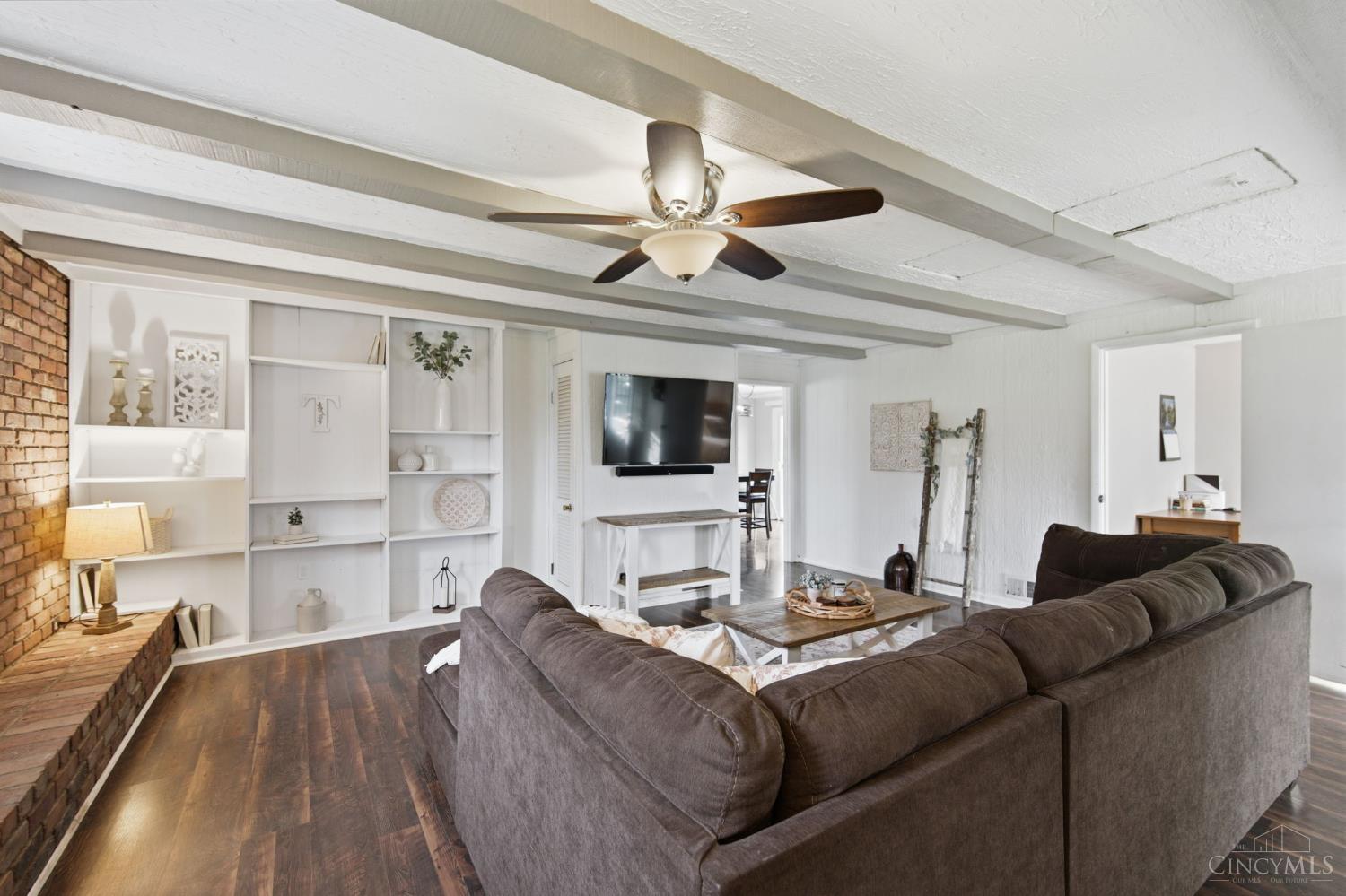 15 Sunny Lane