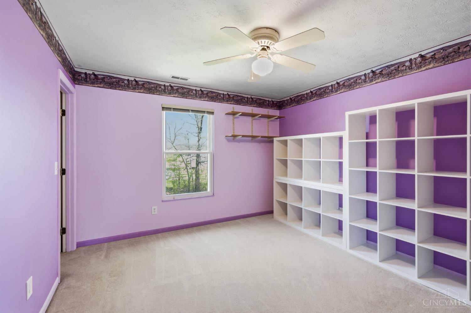 8080 Kings Court