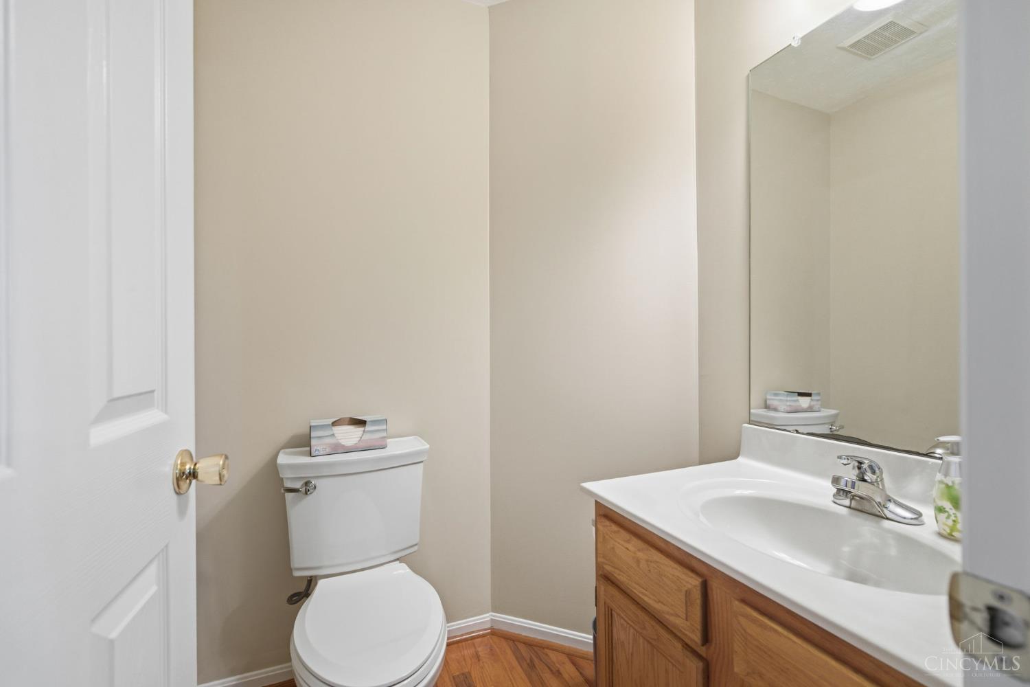 8080 Kings Court