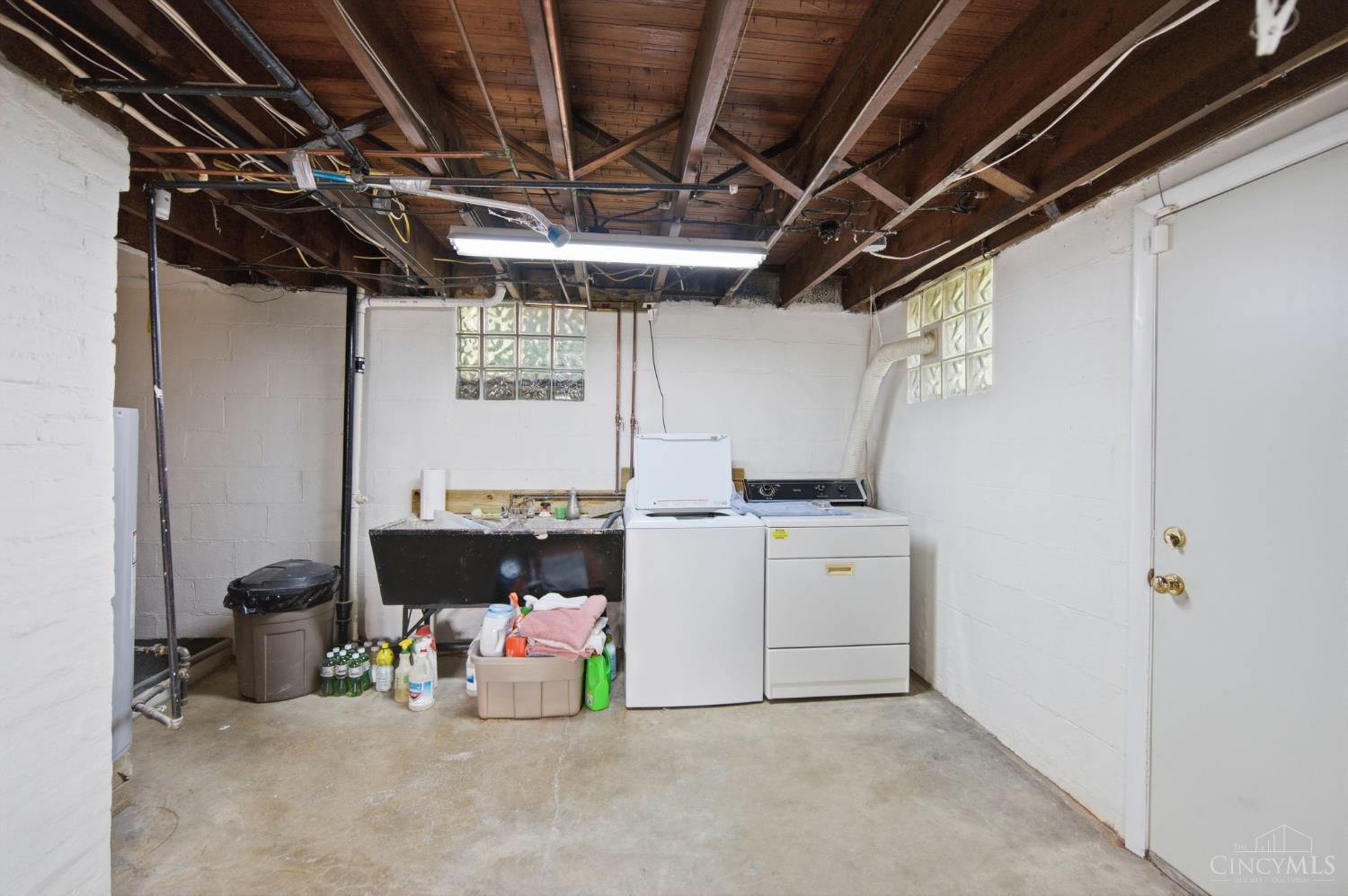3024 Mapleleaf Avenue