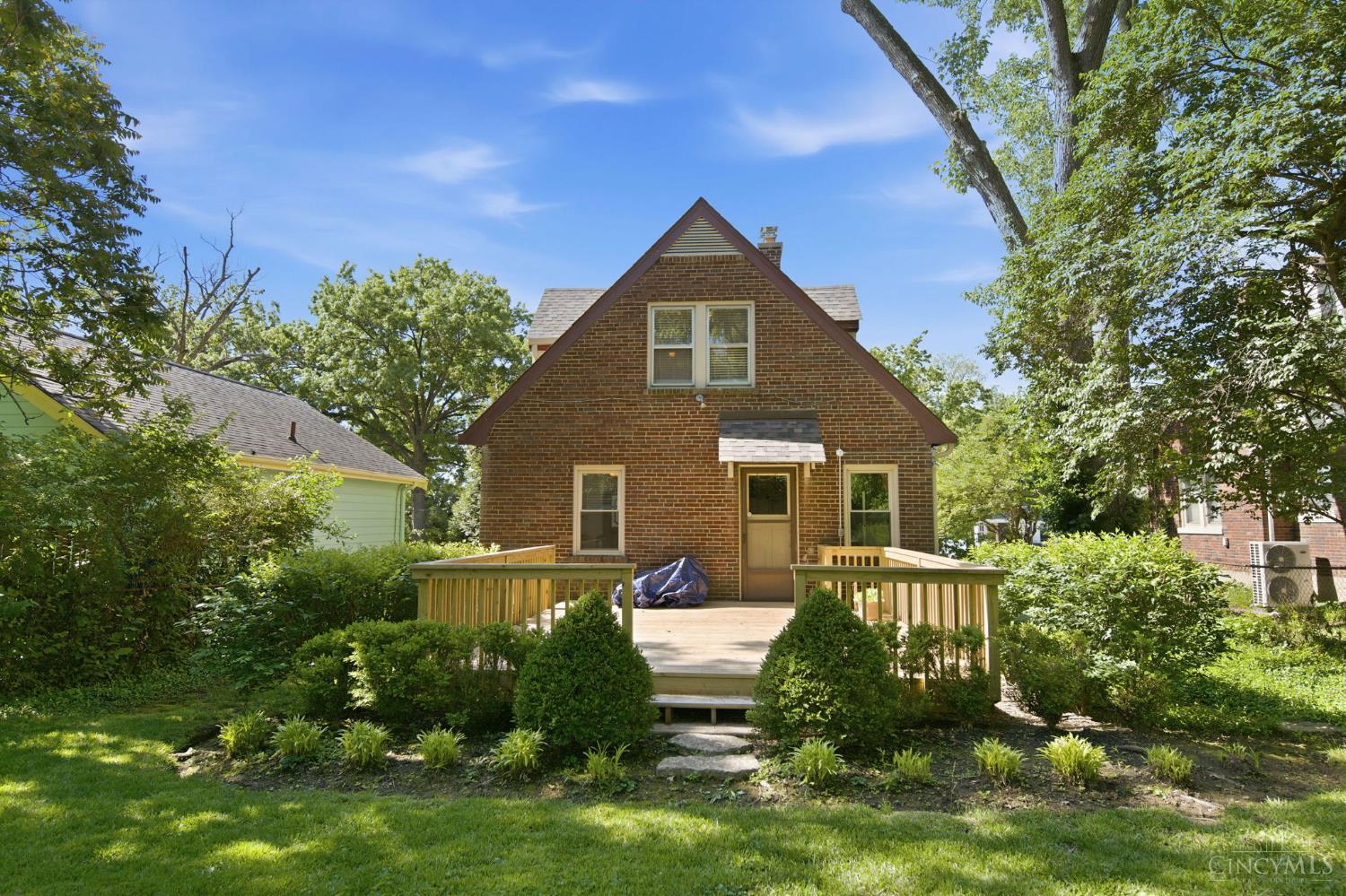 3024 Mapleleaf Avenue