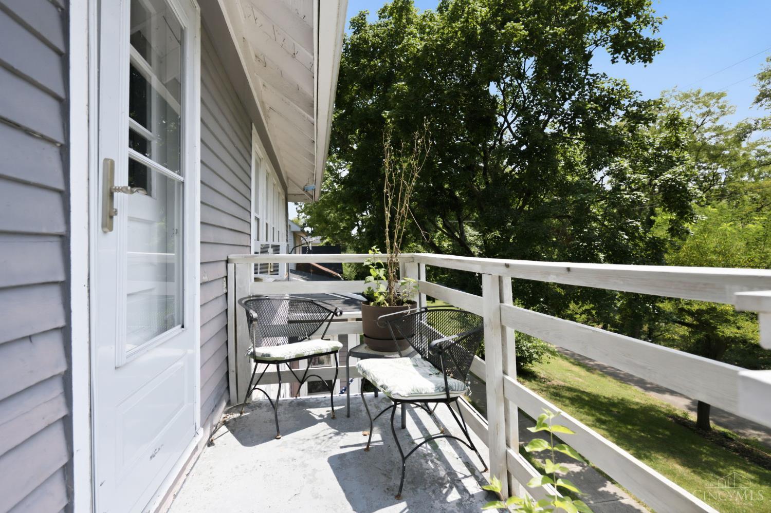 3 Stillwell Place Unit: 2.5