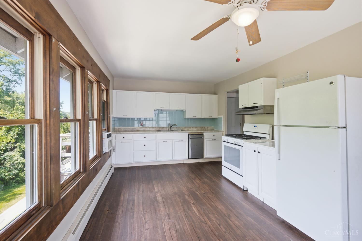 3 Stillwell Place Unit: 2.5