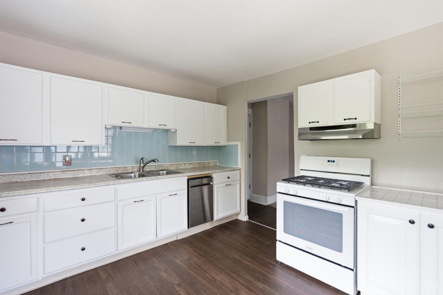 3 Stillwell Place Unit: 2.5
