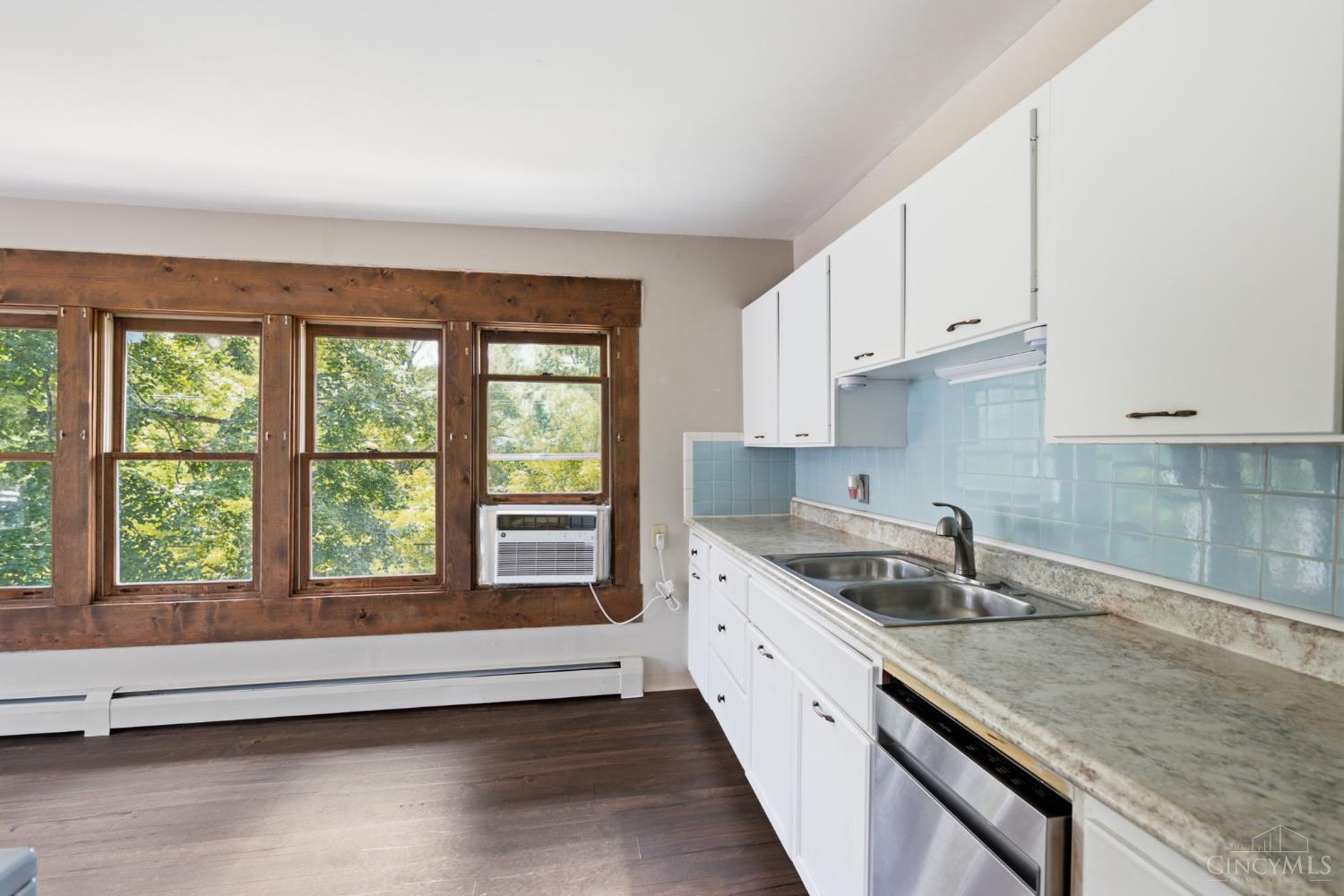 3 Stillwell Place Unit: 2.5