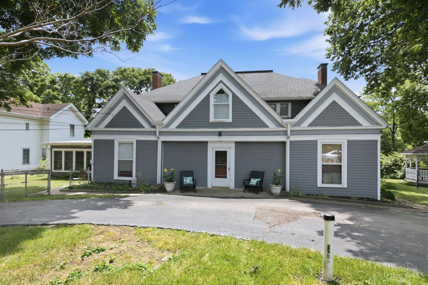 3 Stillwell Place Unit: 2.5