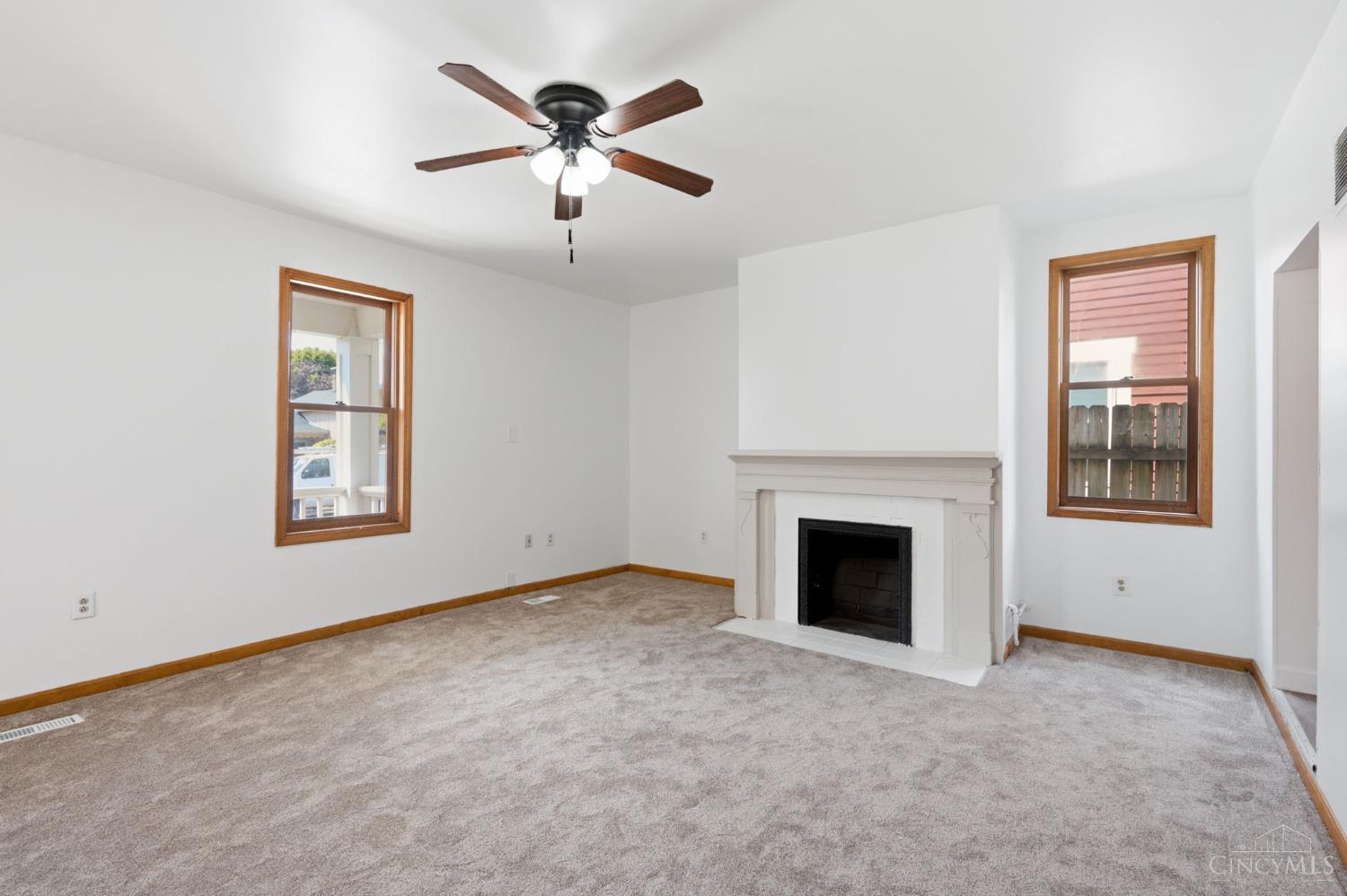 10 N Cherry Street