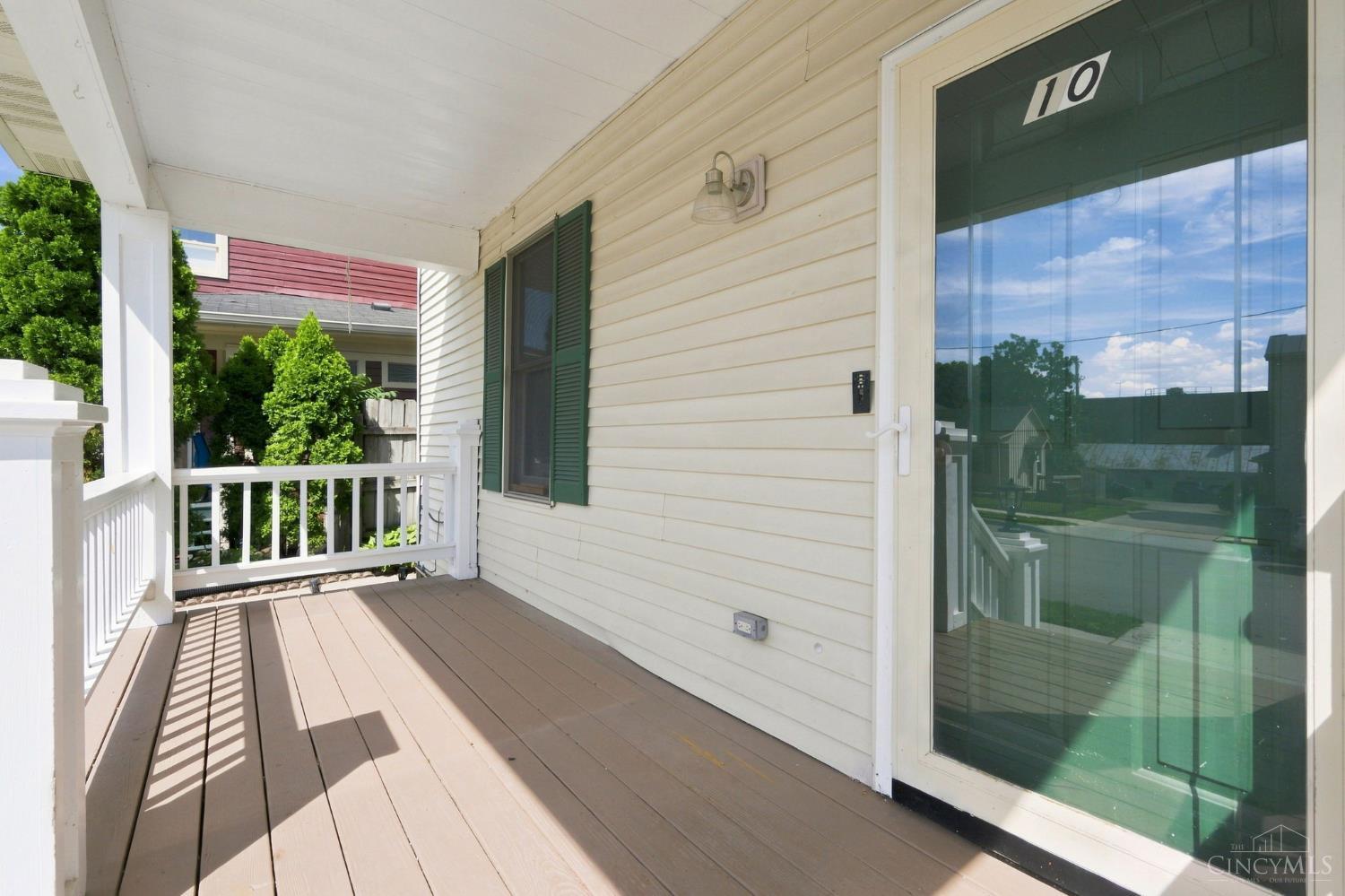 10 N Cherry Street