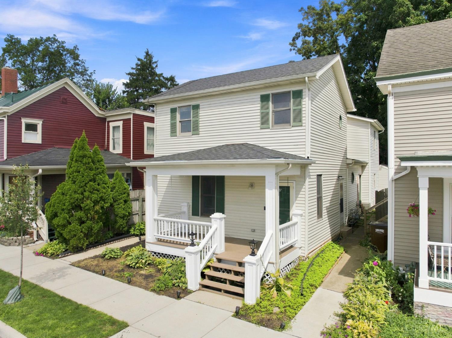 10 N Cherry Street