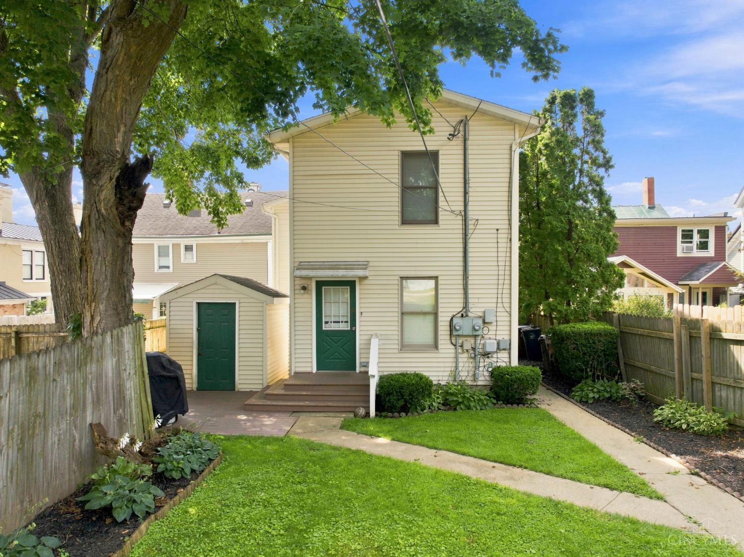 10 N Cherry Street