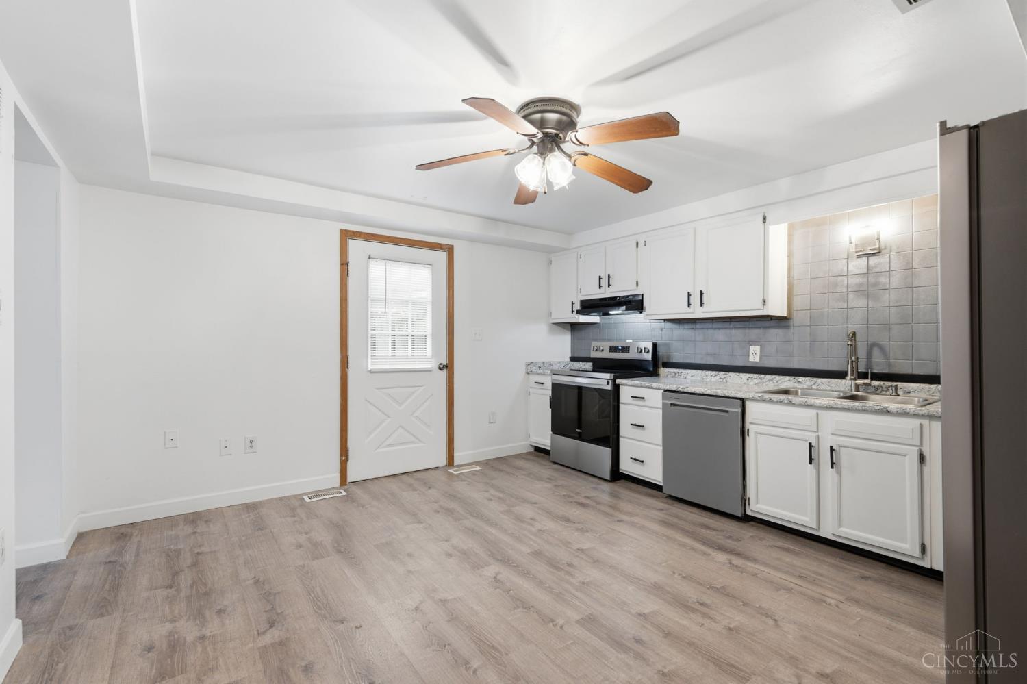 10 N Cherry Street