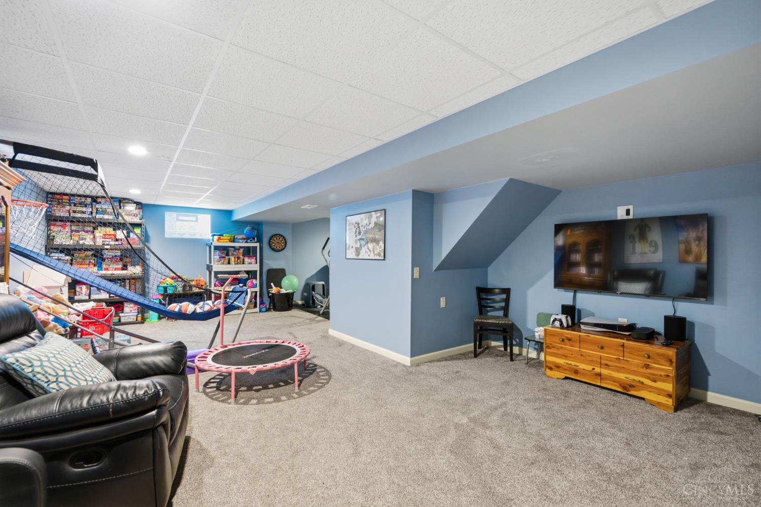 927 Grandstone Court