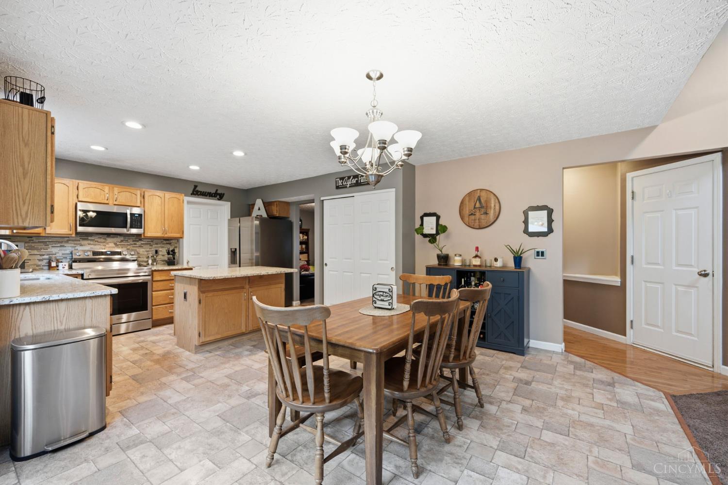 927 Grandstone Court