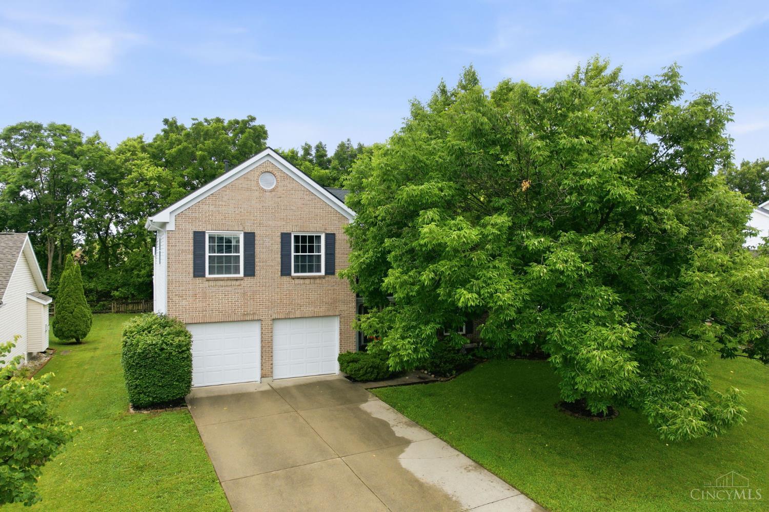 927 Grandstone Court