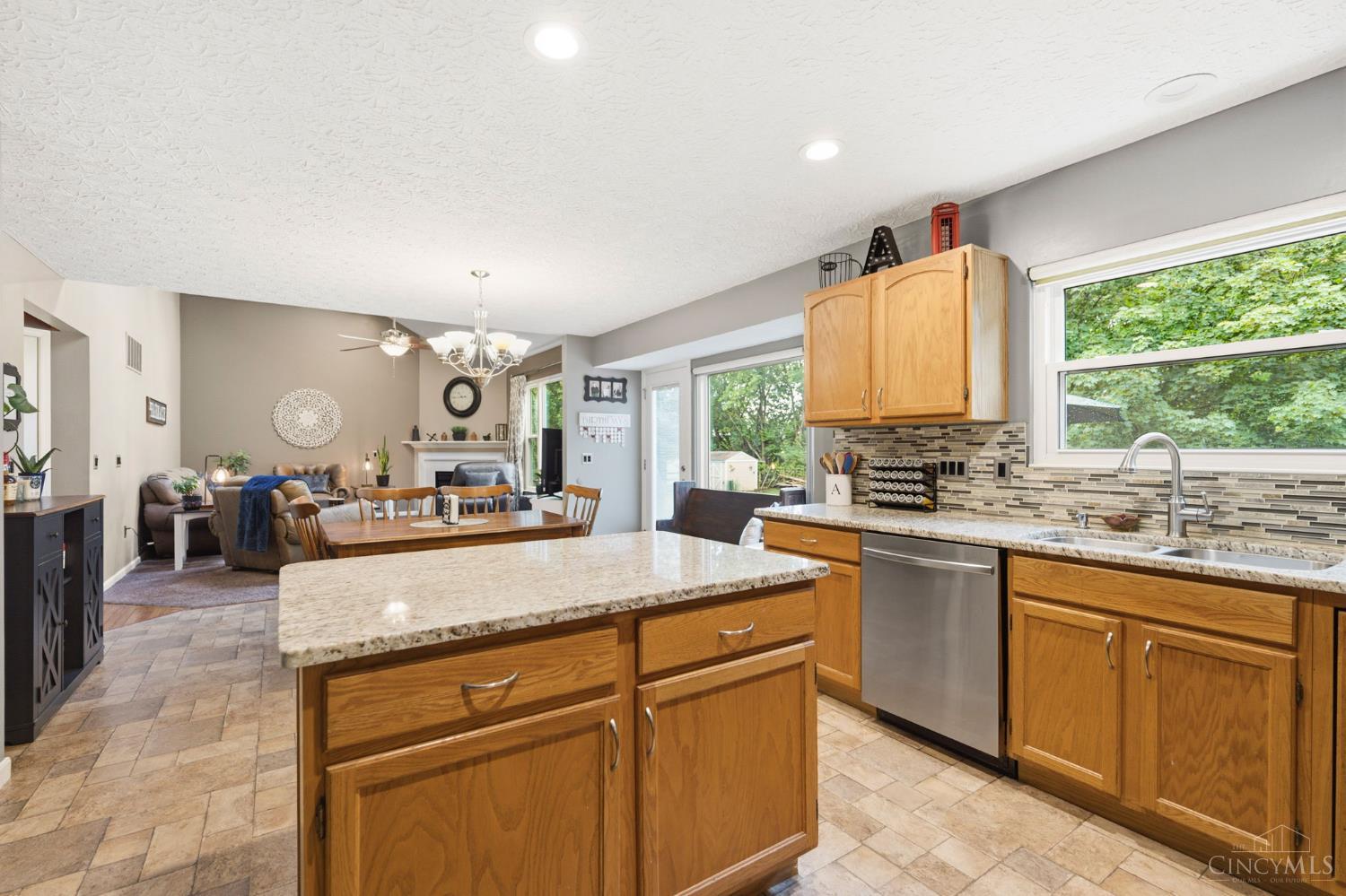 927 Grandstone Court