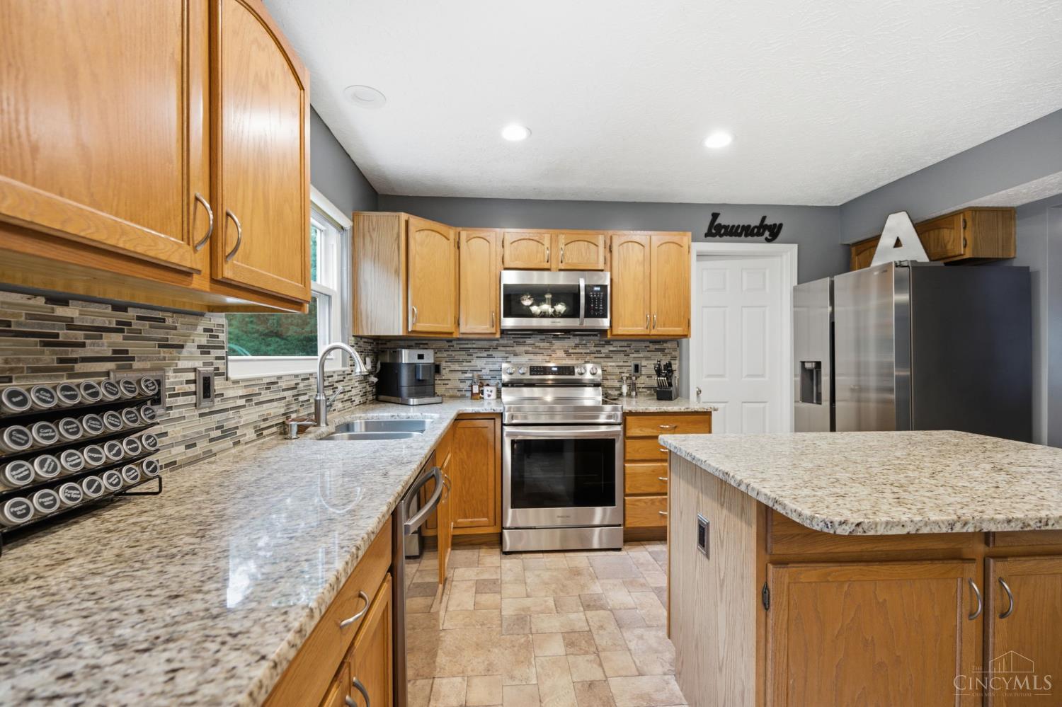 927 Grandstone Court