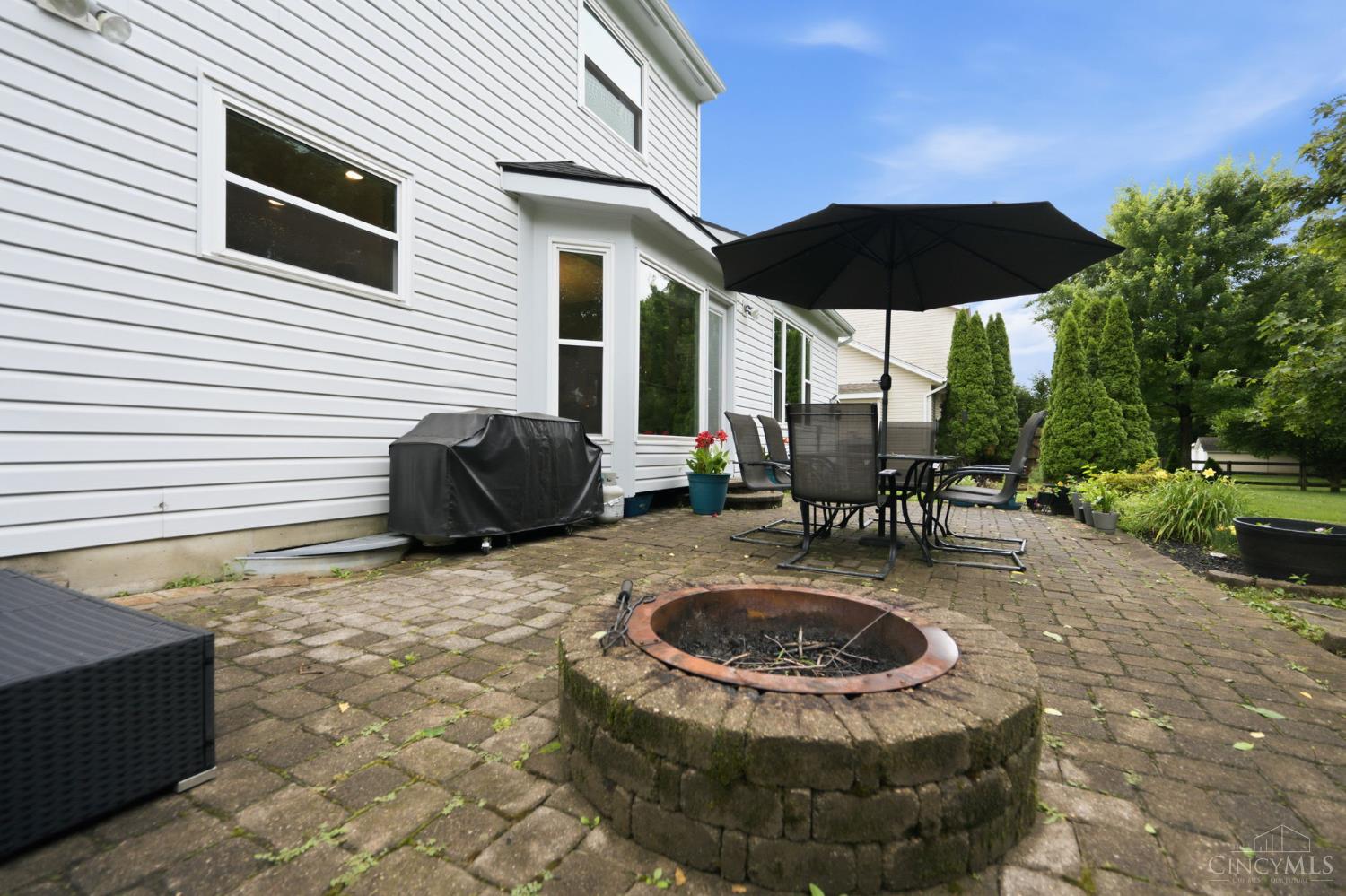 927 Grandstone Court