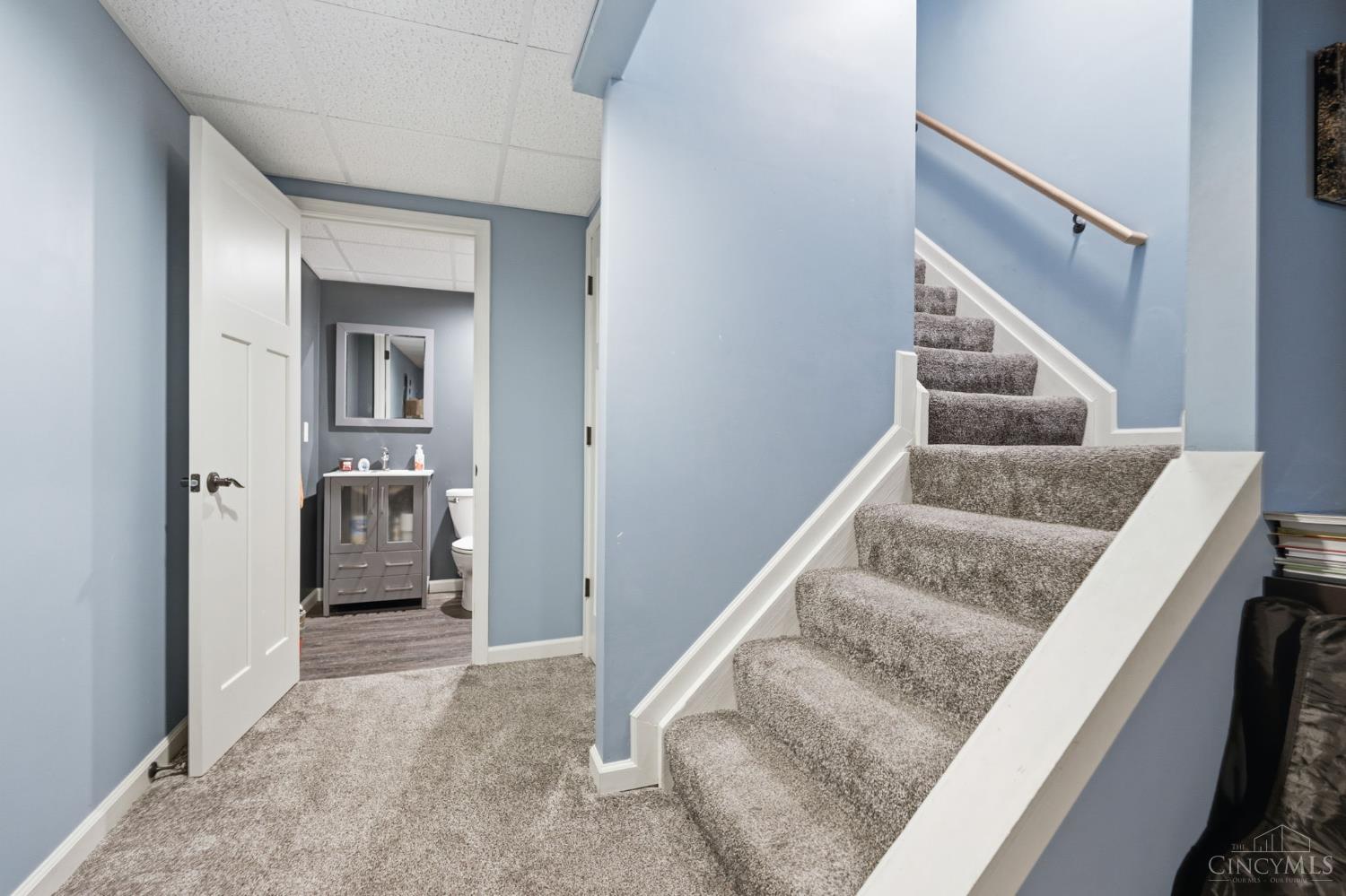927 Grandstone Court