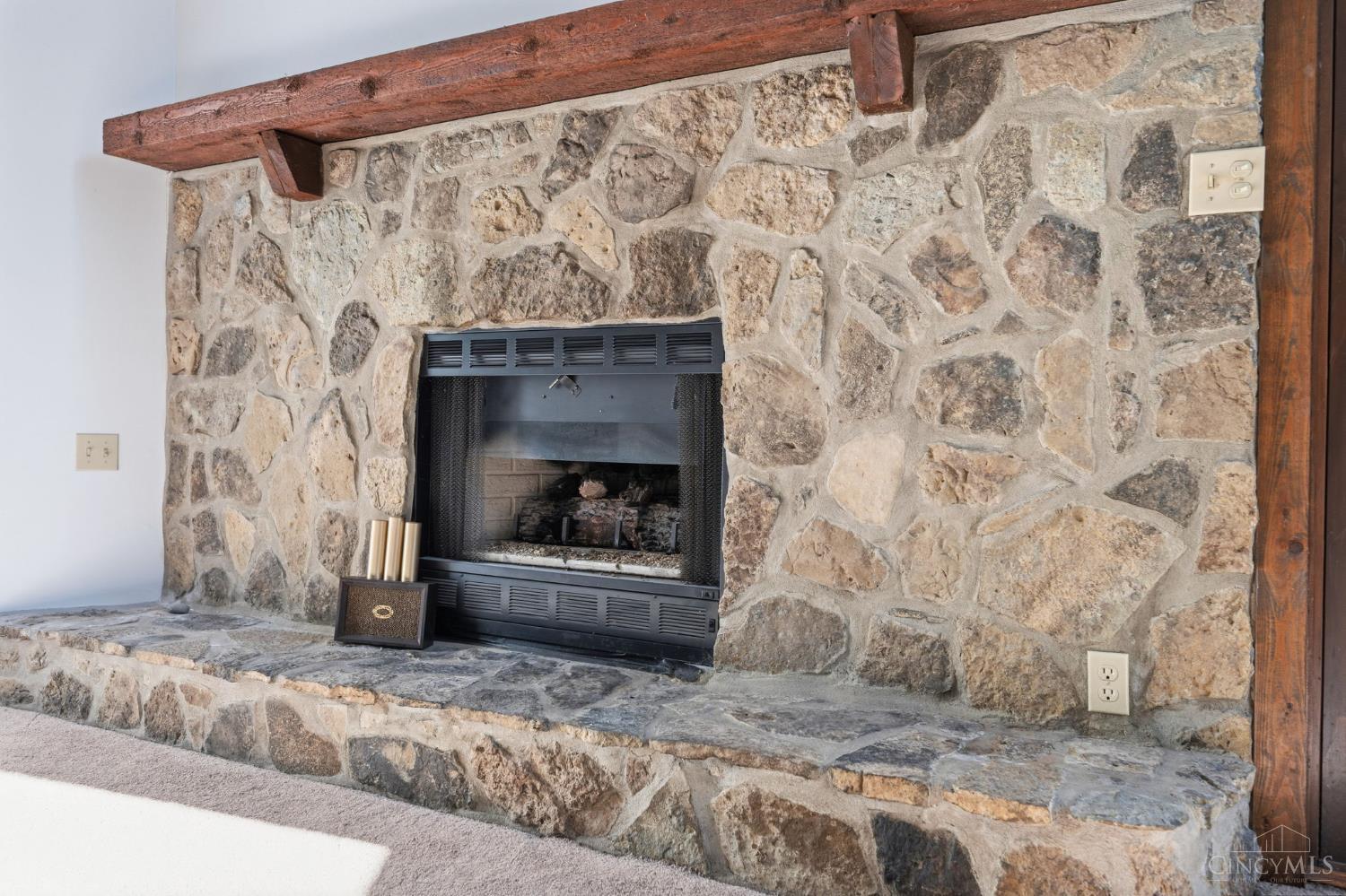 4725 Dewey Drive