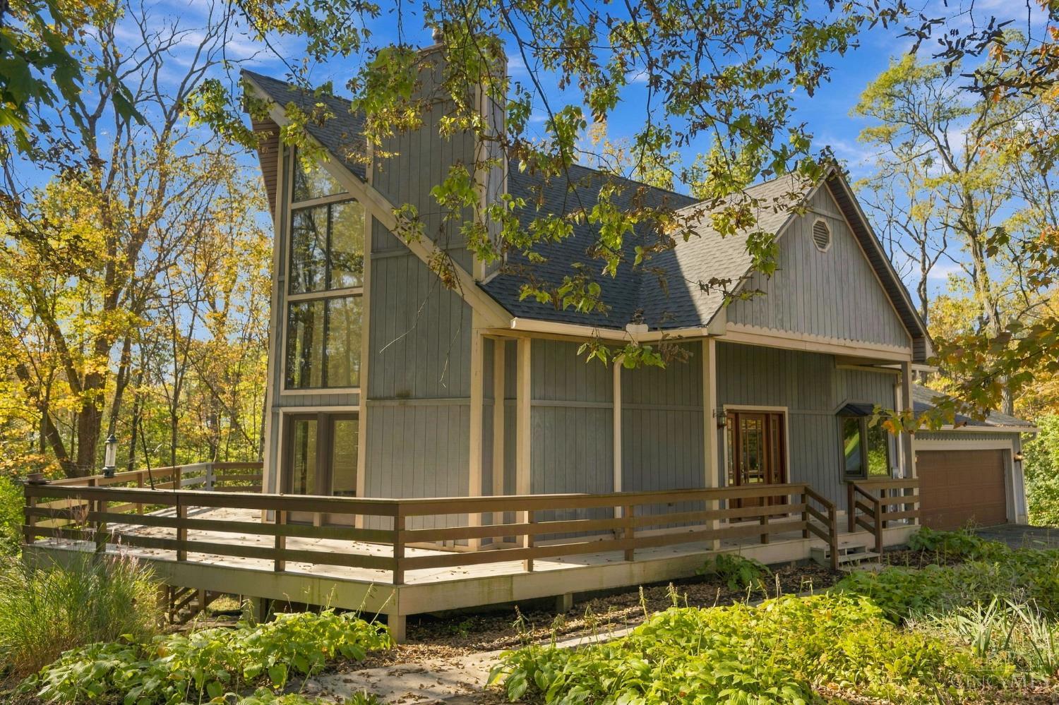 4725 Dewey Drive
