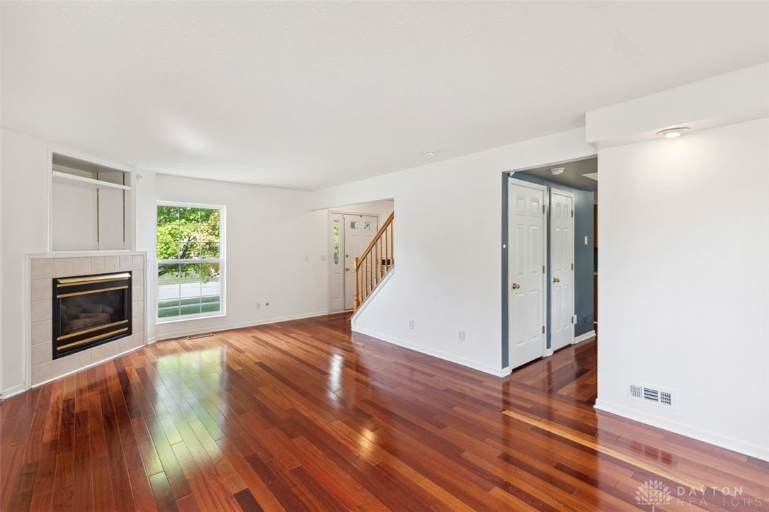 405 Lawndale Court