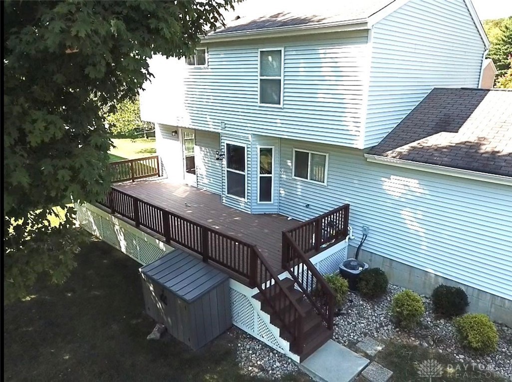 405 Lawndale Court
