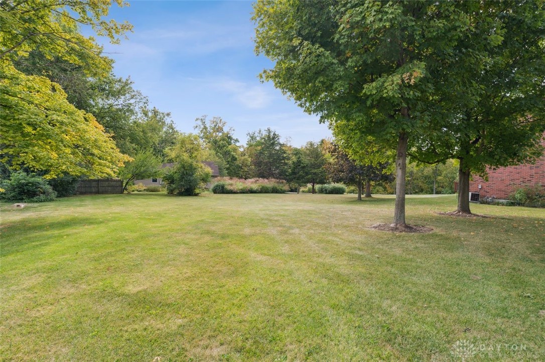 405 Lawndale Court