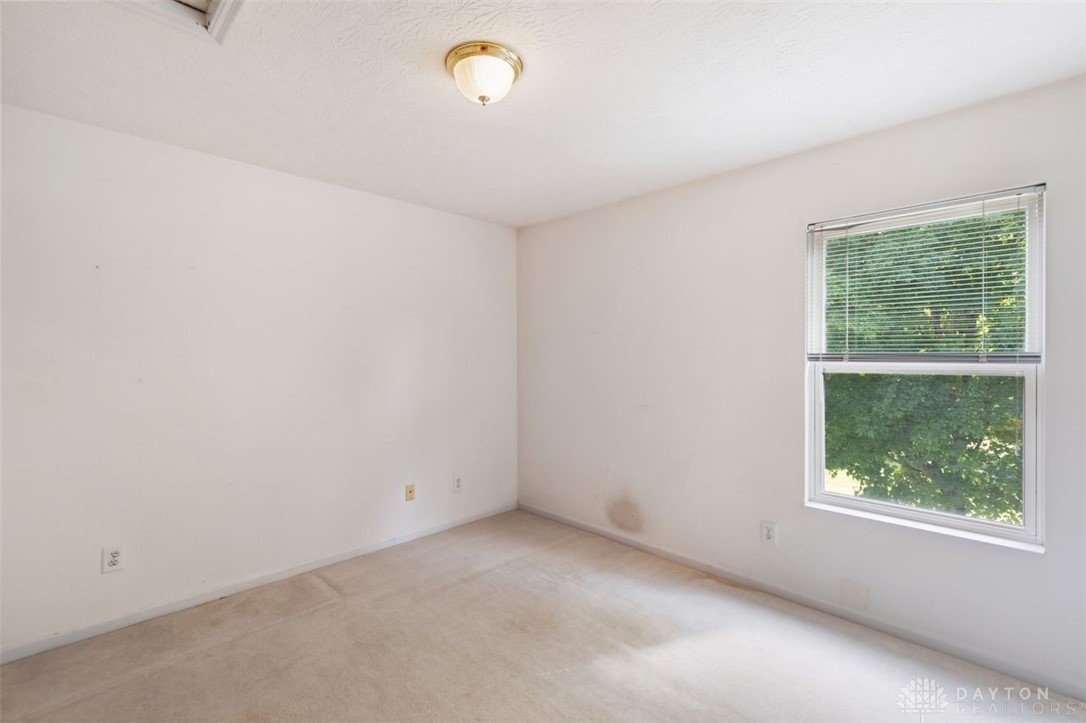 405 Lawndale Court