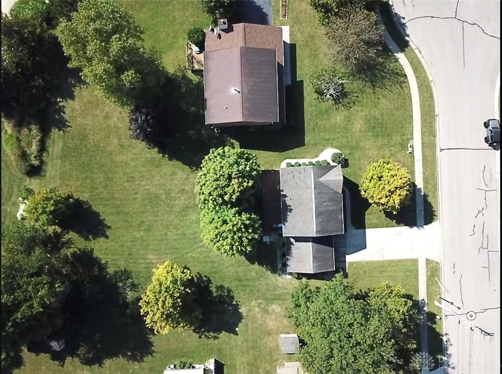 405 Lawndale Court