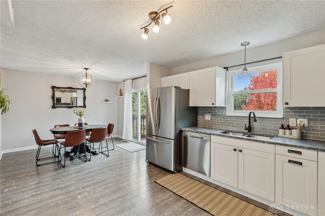 564 Little Creek Drive