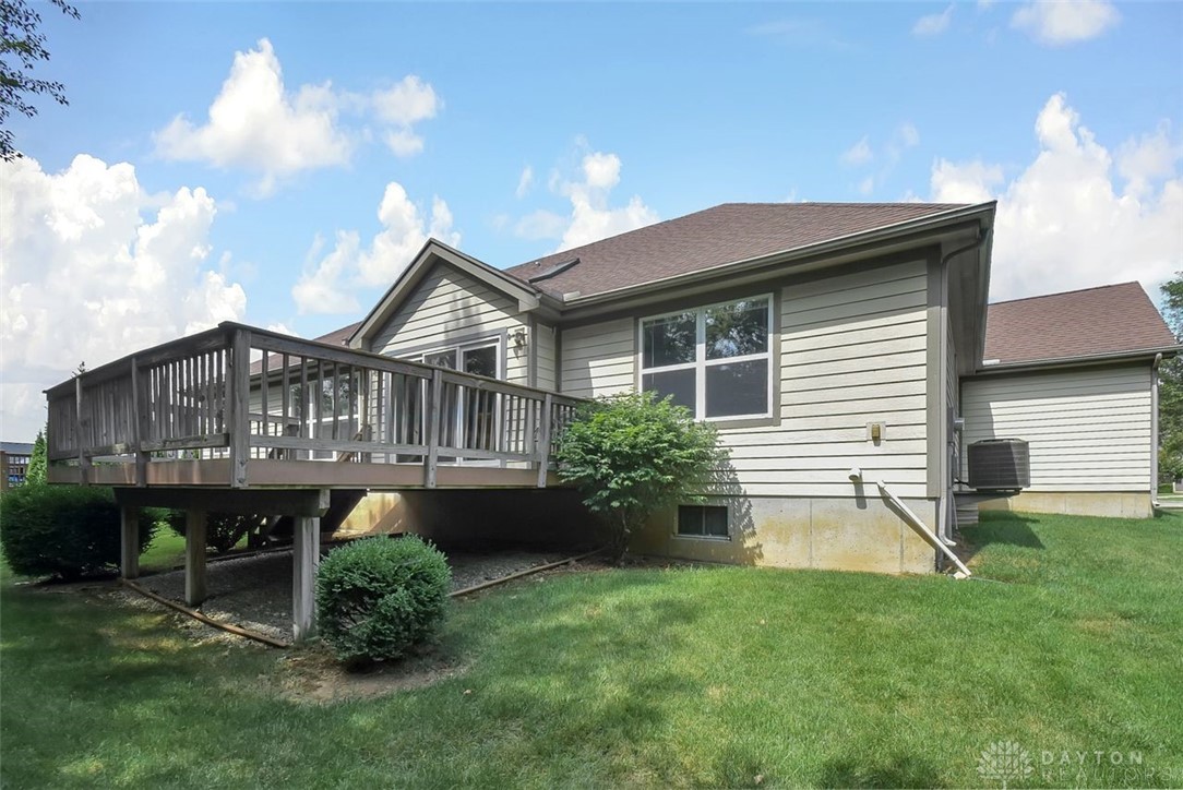 990 Winterwood Court