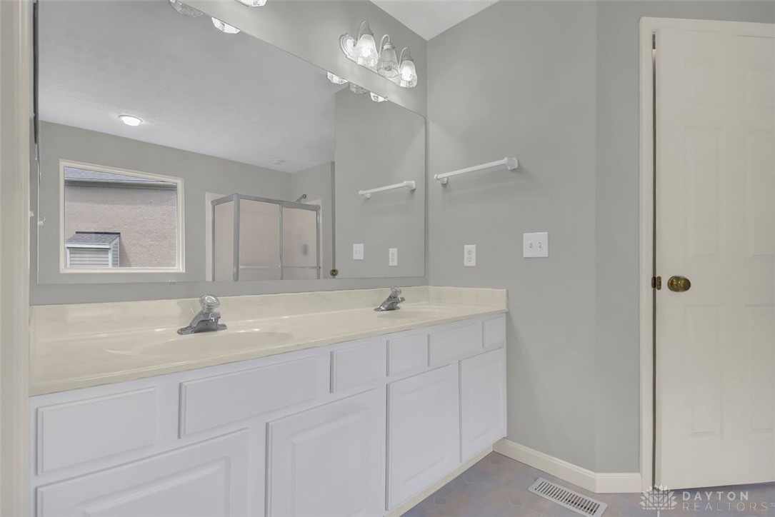 990 Winterwood Court