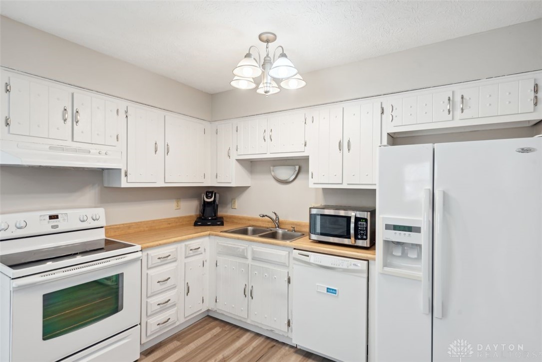 129 Cook Road B