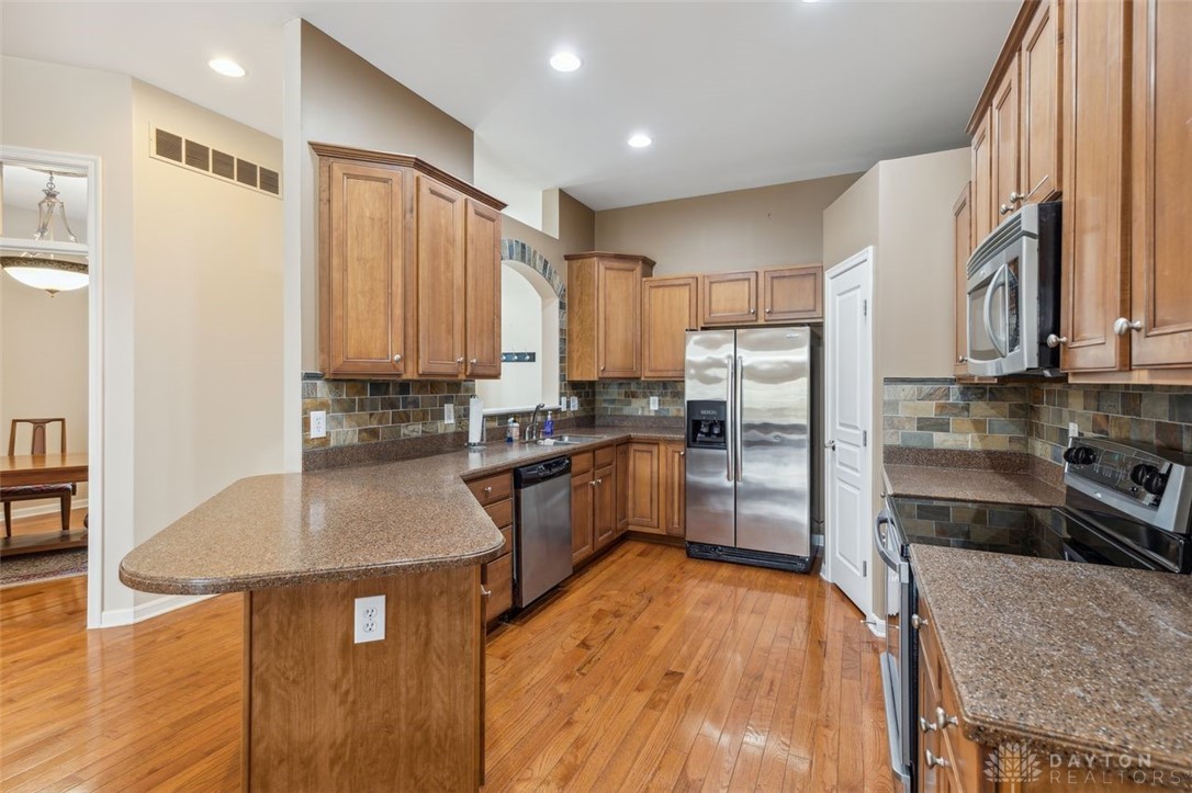 7428 Red Oak Court