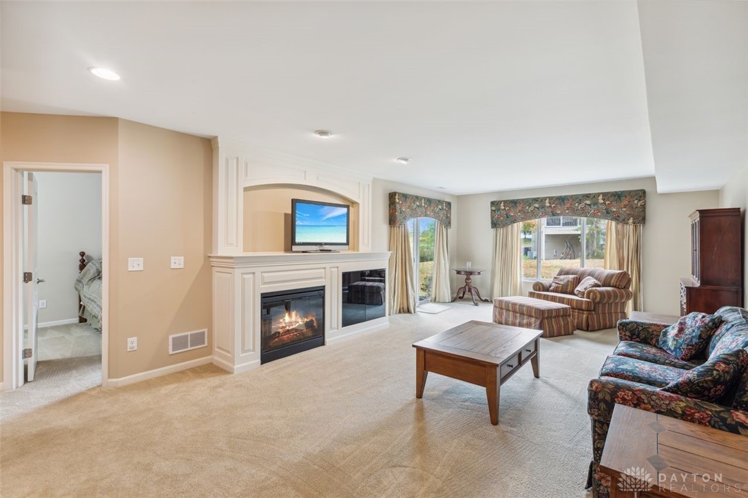 7428 Red Oak Court