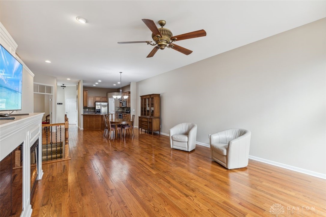 7428 Red Oak Court