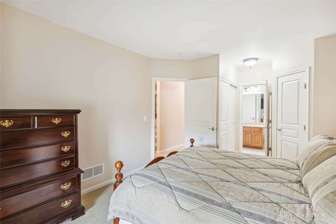 7428 Red Oak Court