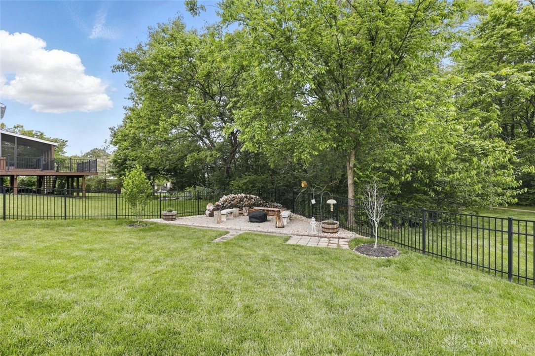 1218 Chestnut Court