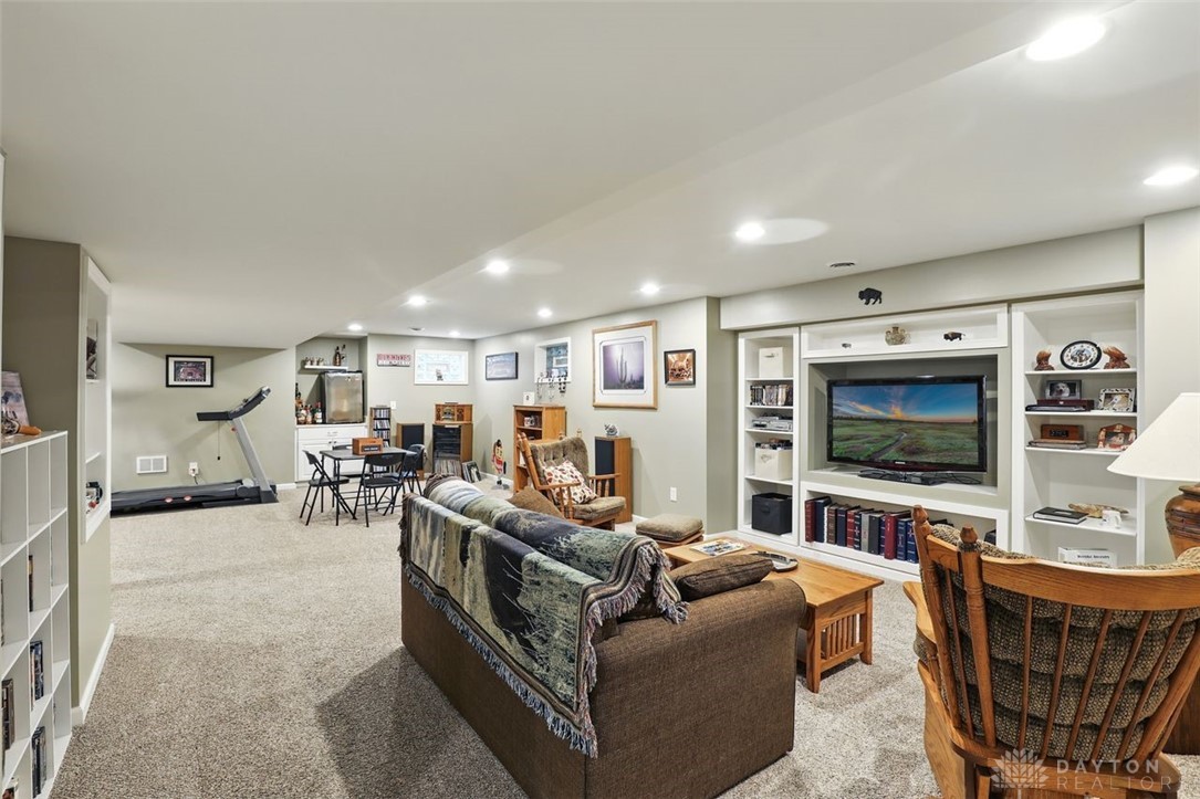 1218 Chestnut Court