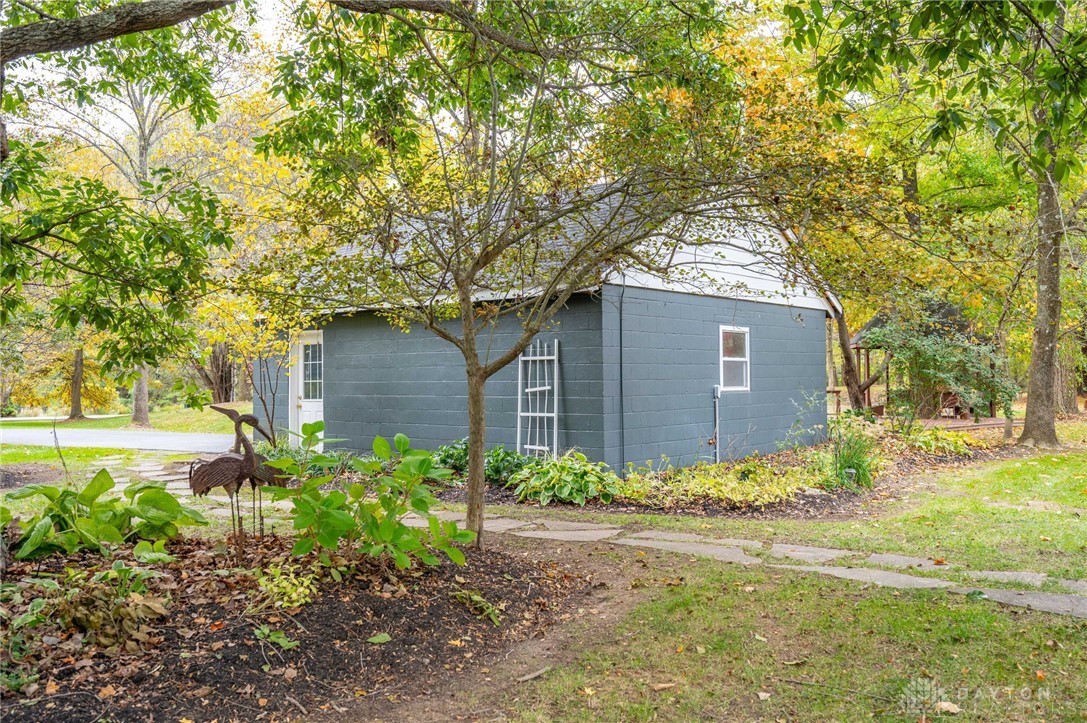 945 S Nixon Camp Road