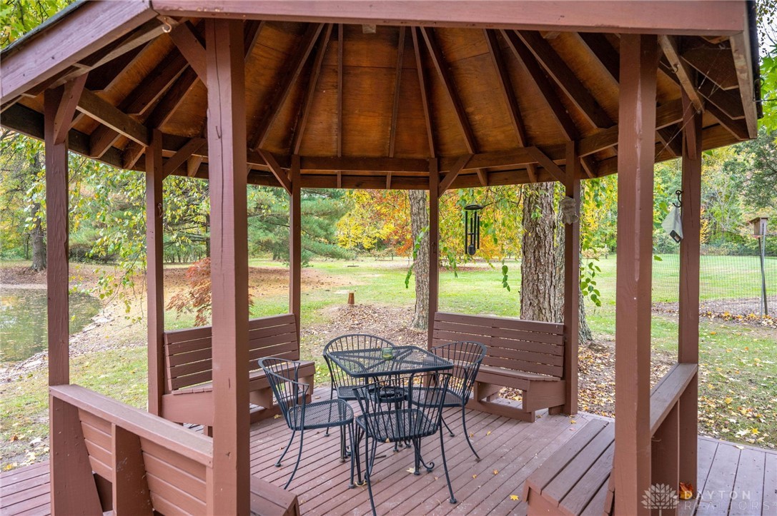 945 S Nixon Camp Road