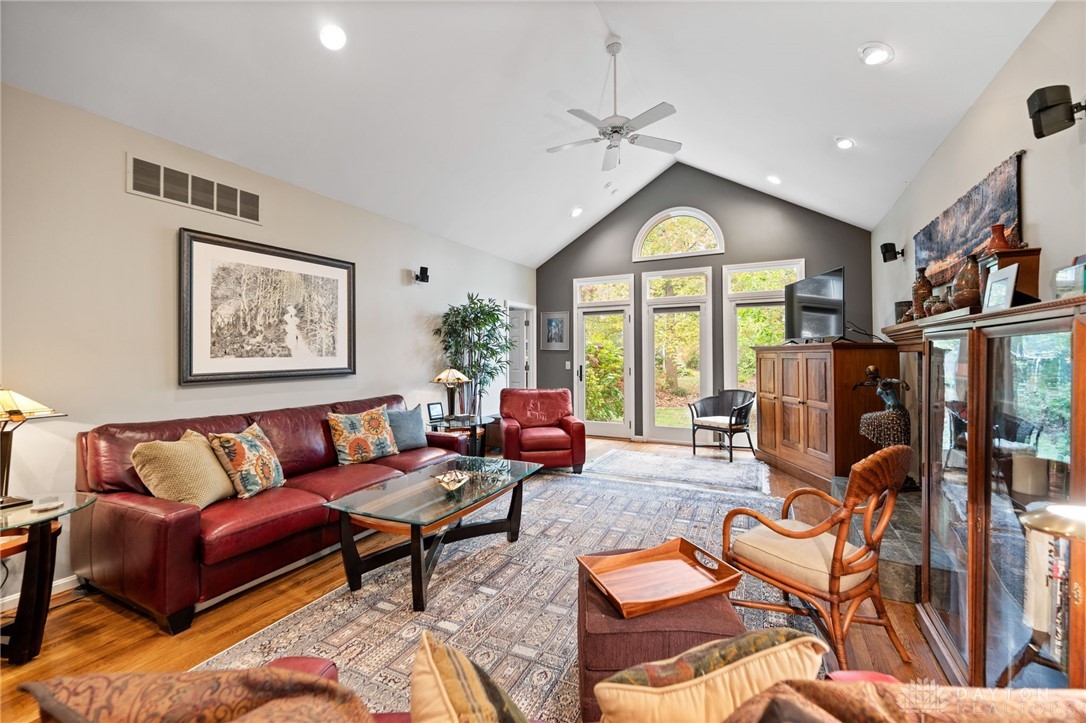 945 S Nixon Camp Road