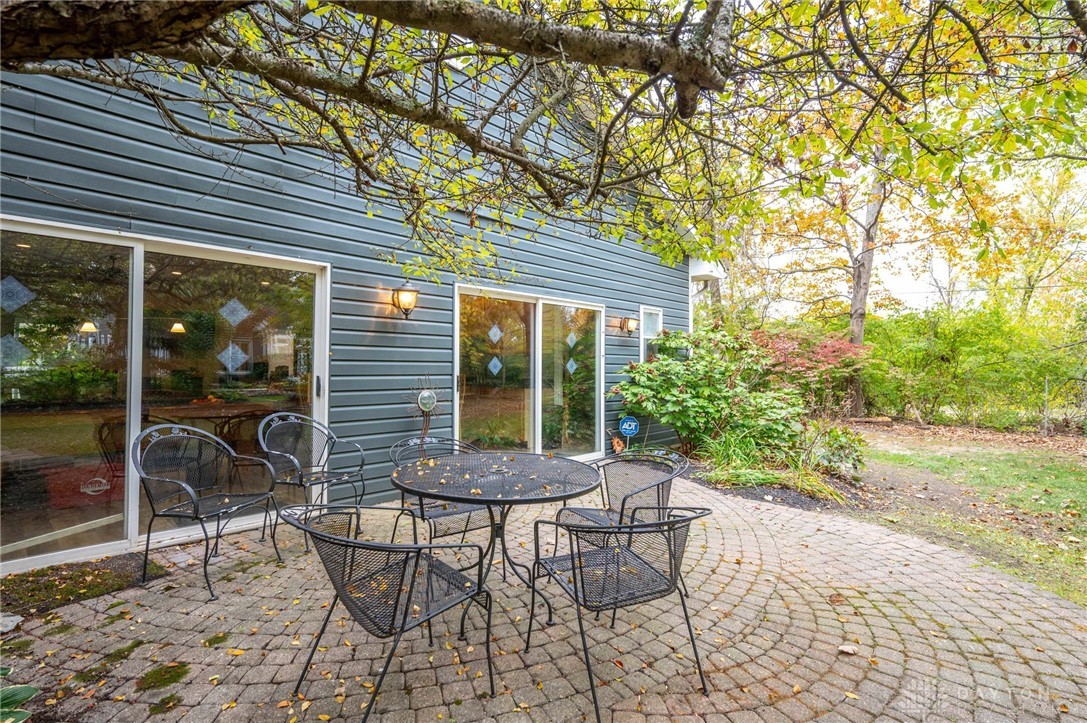 945 S Nixon Camp Road