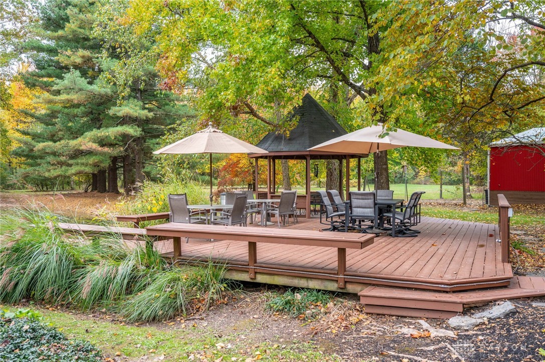 945 S Nixon Camp Road