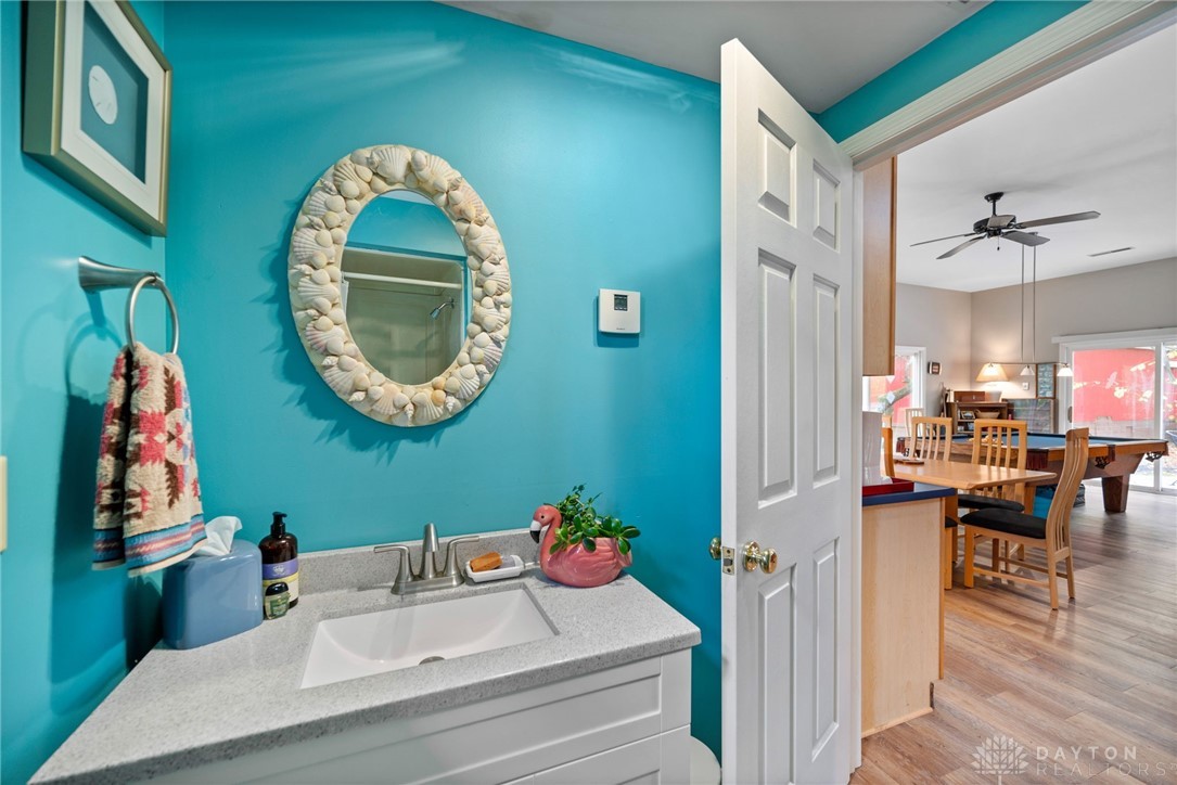 945 S Nixon Camp Road