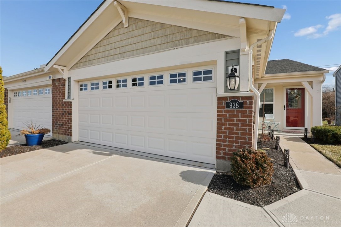 938 Southline Drive